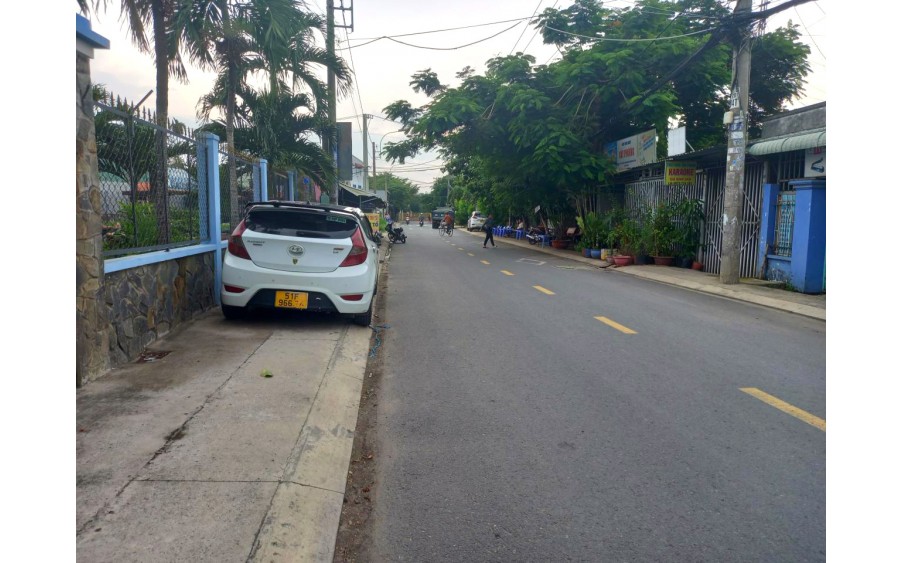 Bán nhà Nguyễn Thị Thử, 80m2, 3 Phòng ngủ, N4m, Đ. 3m giá chỉ 2.x tỷ